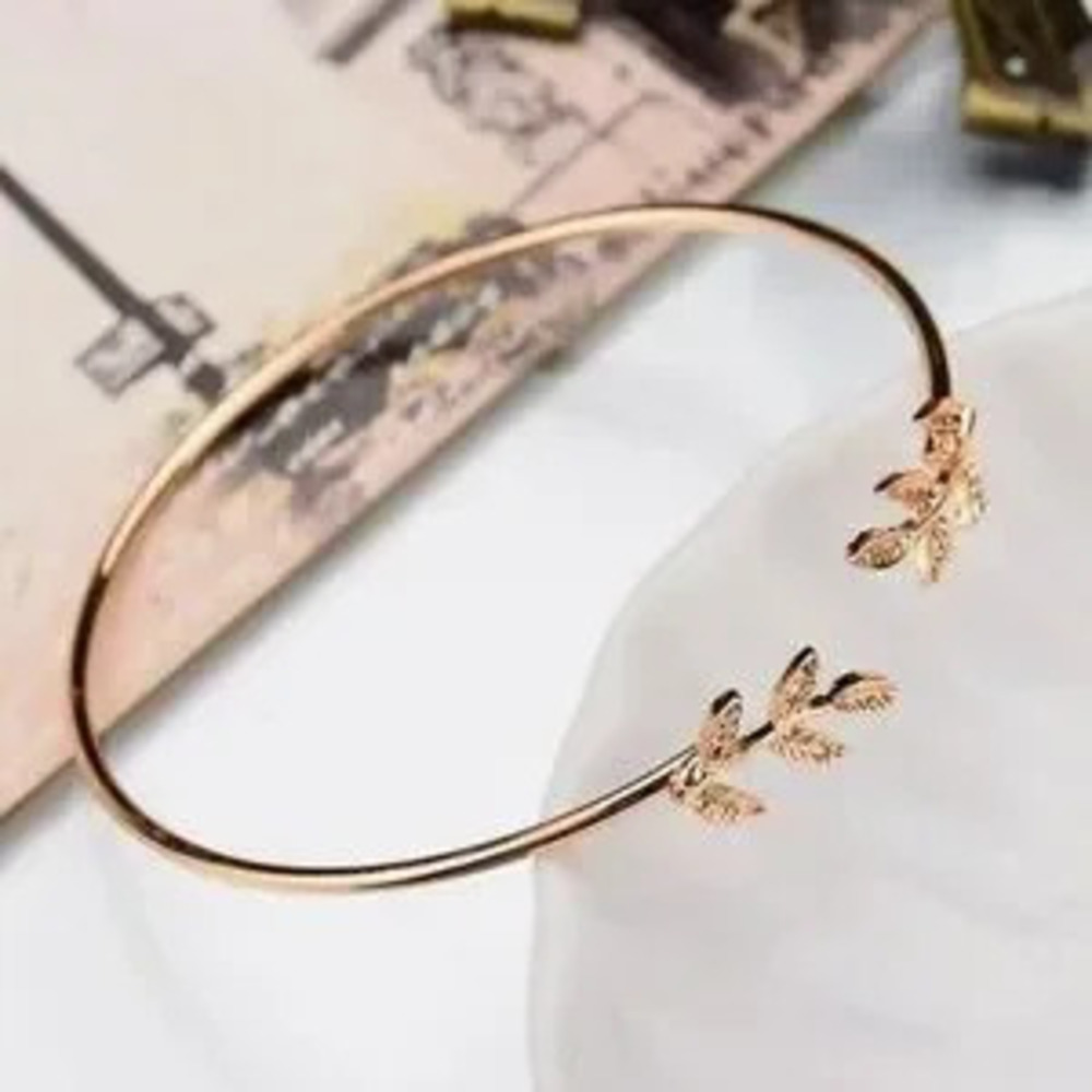 Gold Filled Leaf Bracelet